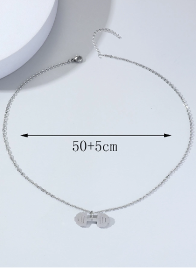 Collar con colgante Barra con pesas  Color:Plateado