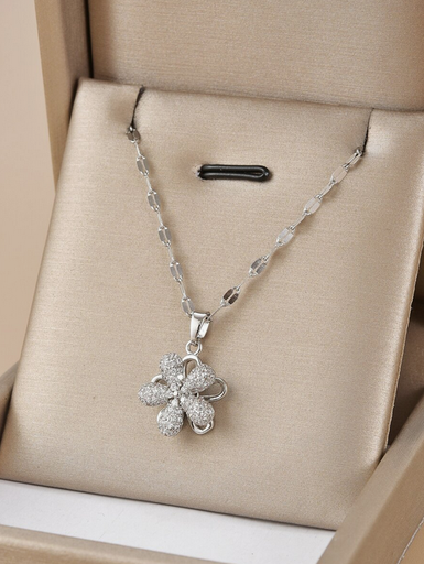 [8212] Collar giratorio con flor de cinco pétalos plateado de acero inoxidable